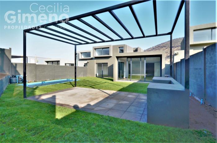 Casa en Arriendo, Piedra Roja