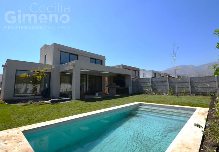 Casa en Arriendo, Piedra Roja