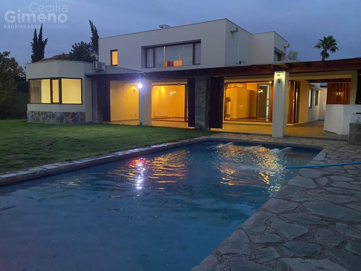 Casa en Arriendo, Piedra Roja