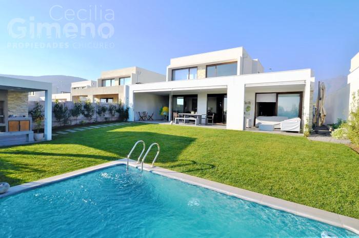 Casa en Arriendo, Piedra Roja