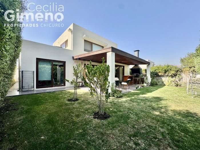 Casa en Arriendo, Piedra Roja